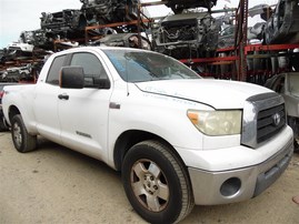 2007 Toyota Tundra SR5 White Extended Cab 5.7L AT 2WD #Z23317